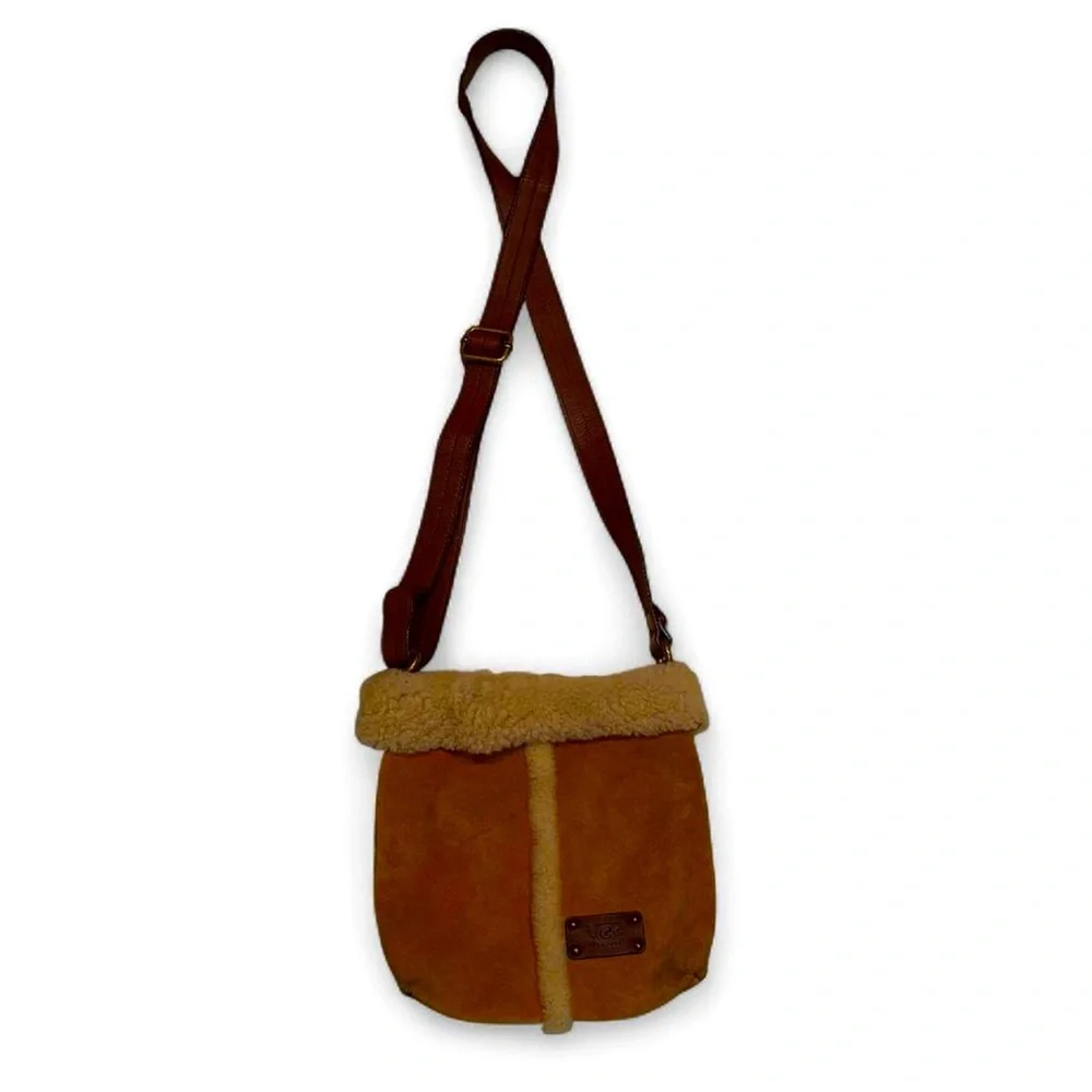 Vintage UGG Australia Small Sundance Chestnut Crossbody Messenger Bag